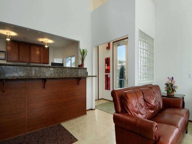 Knights Inn & Suites Seatac Airport シアトル（ワシントン州） エクステリア 写真