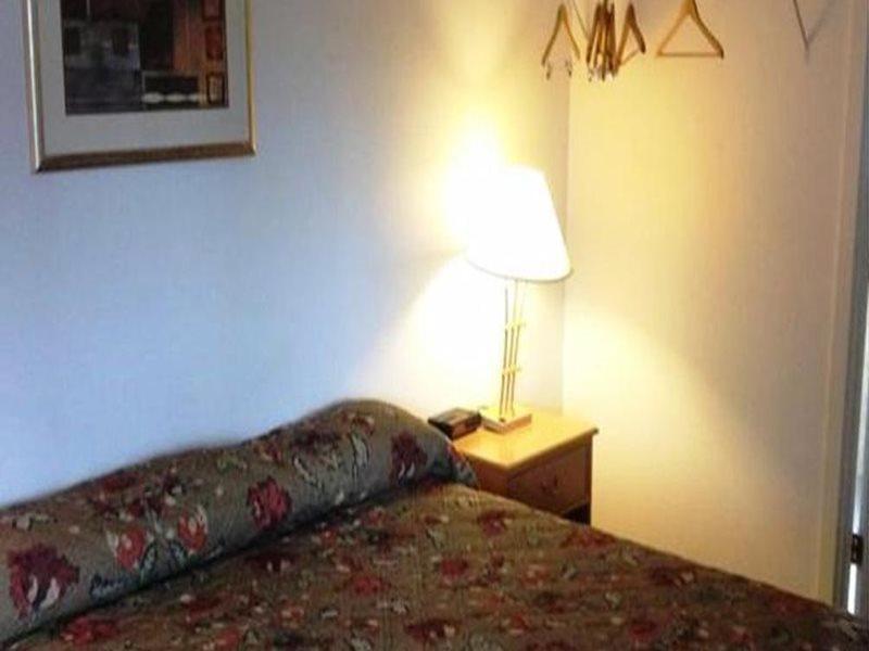 Knights Inn & Suites Seatac Airport シアトル（ワシントン州） エクステリア 写真