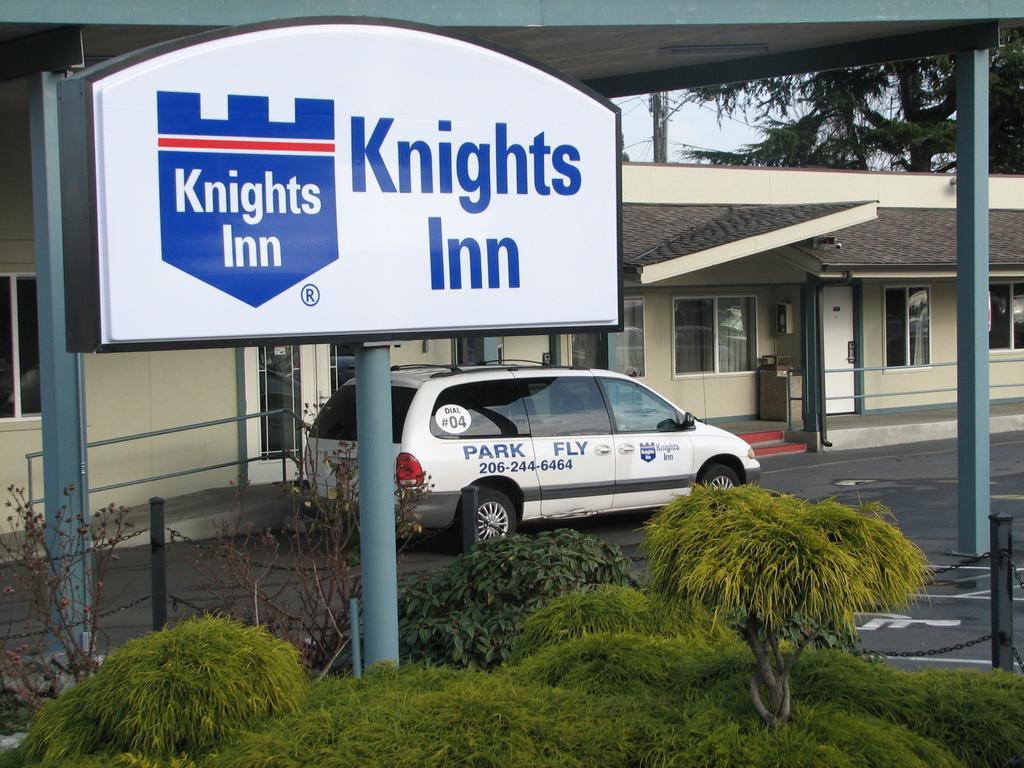 Knights Inn & Suites Seatac Airport シアトル（ワシントン州） エクステリア 写真